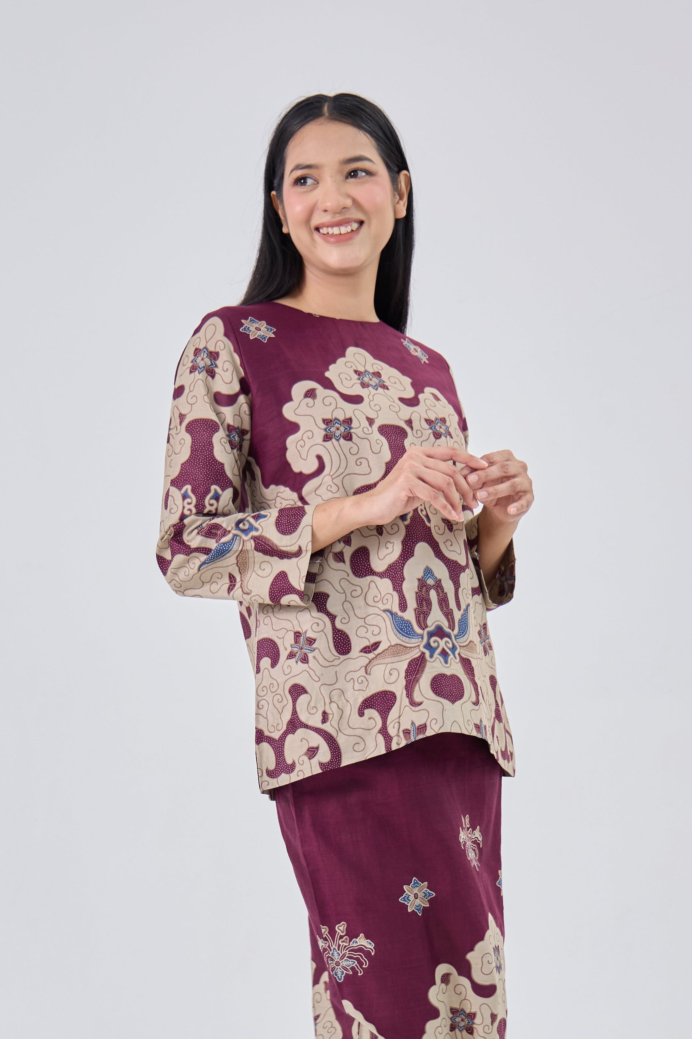 Muna in Purple