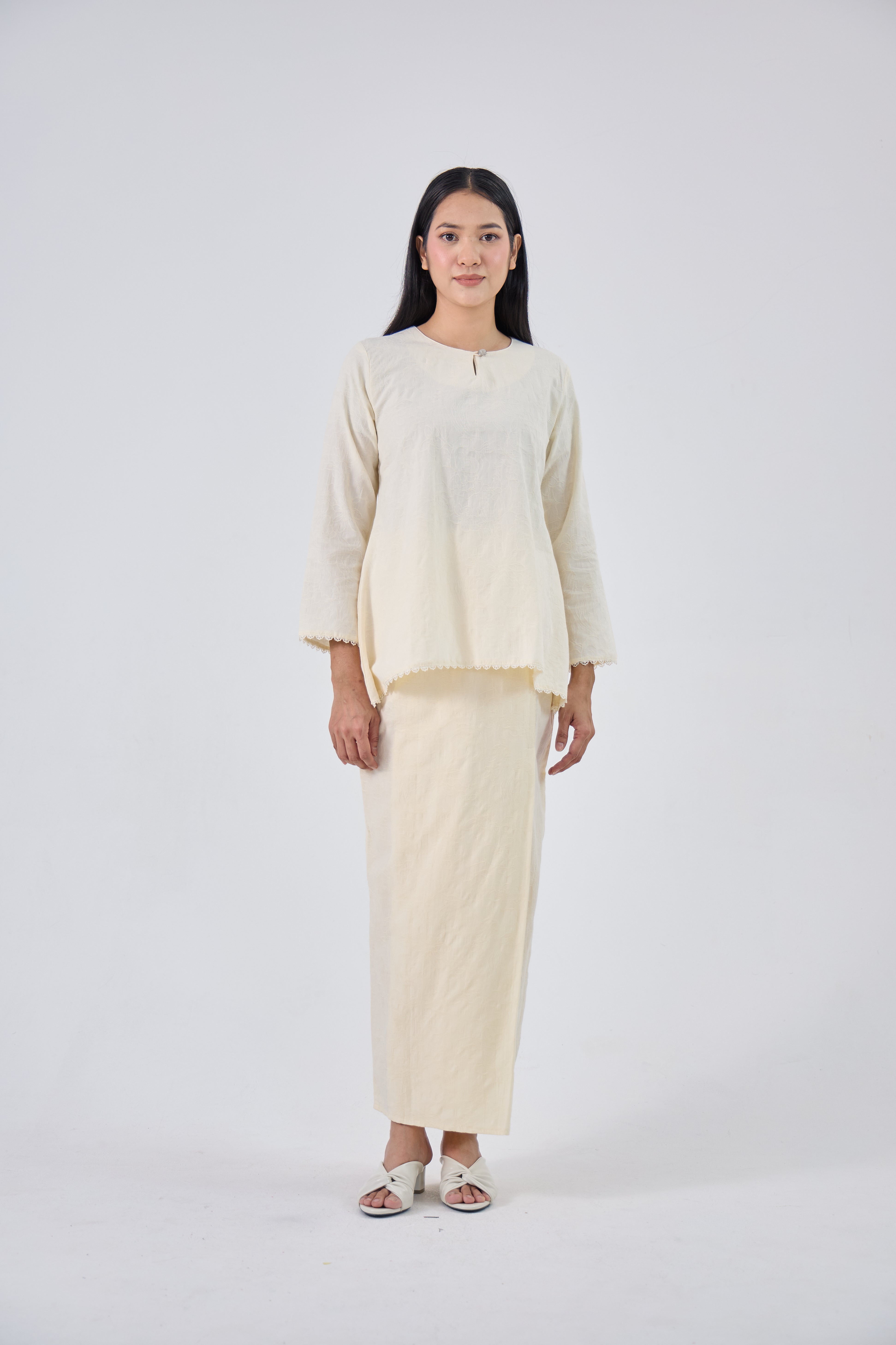 Laili in Cream