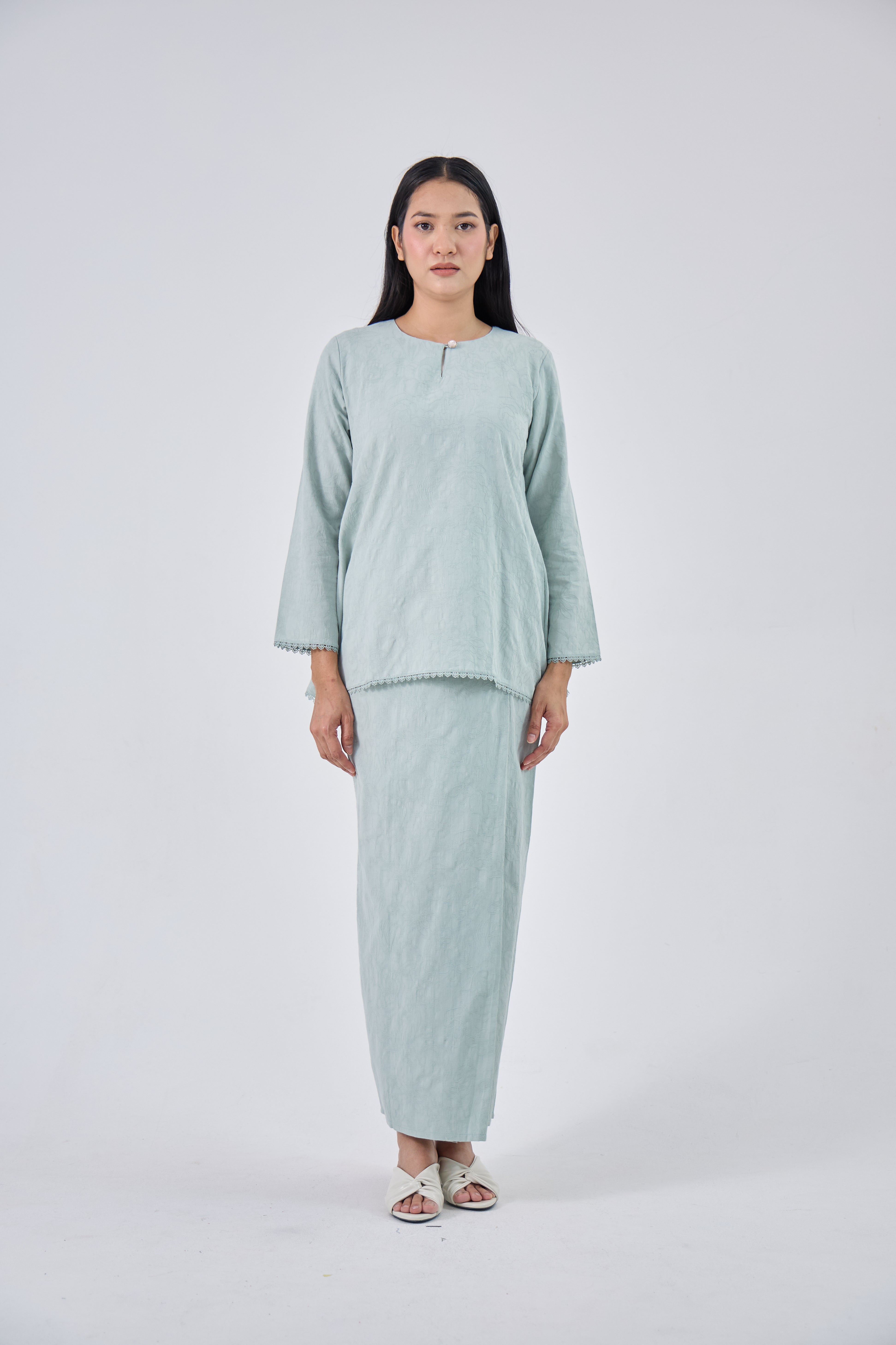 Laili in Green