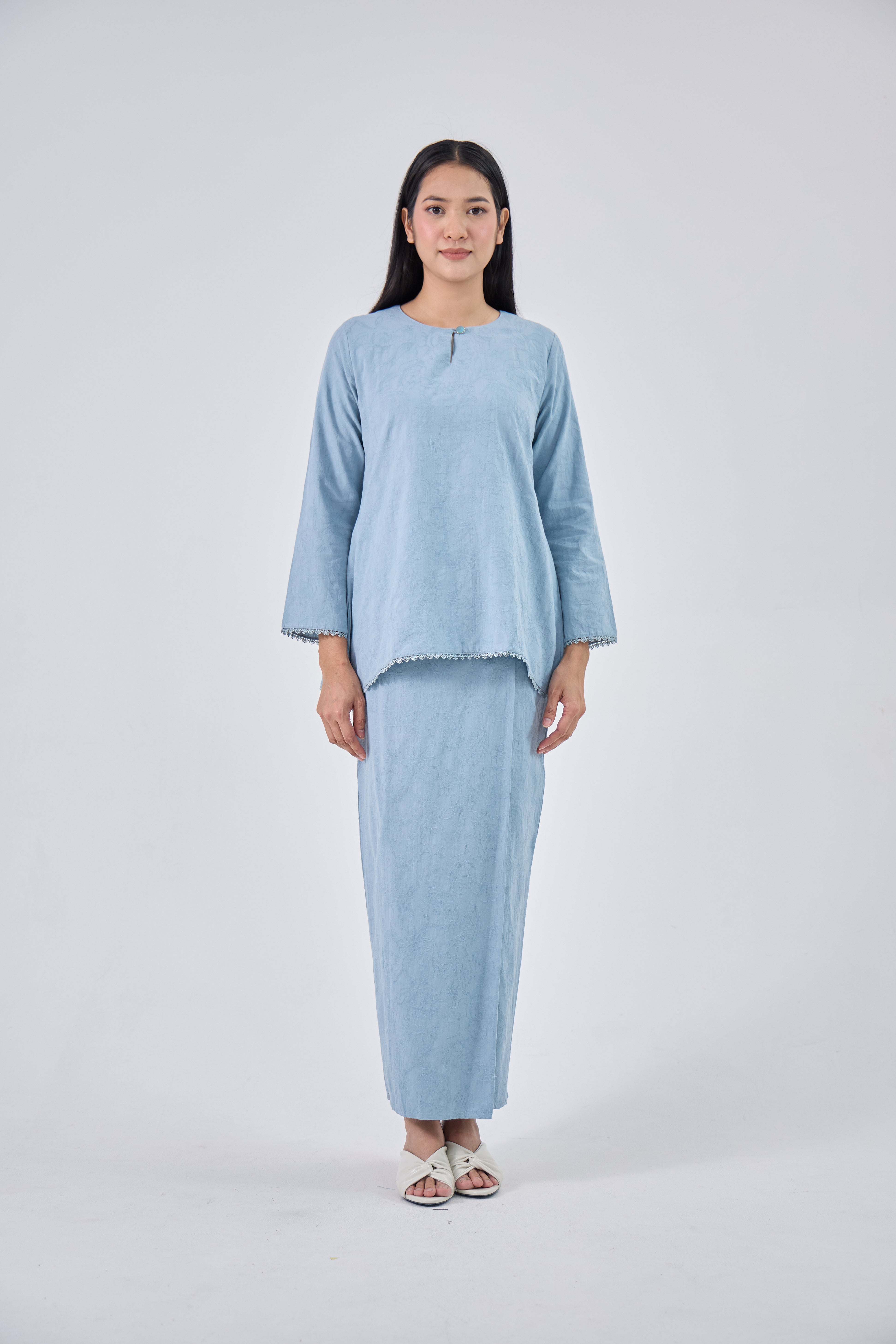 Laili in Blue