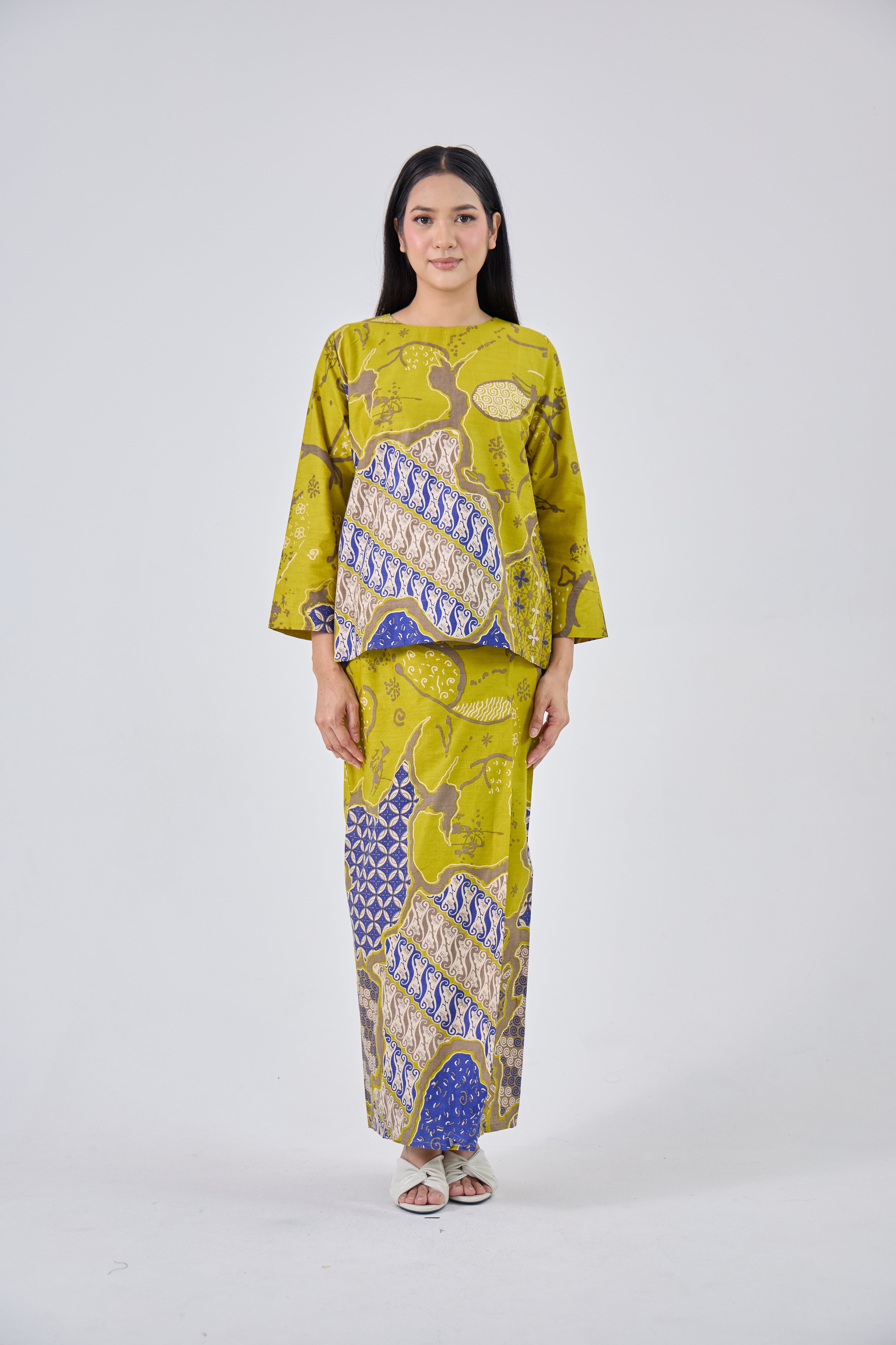 Mirah in Yellow