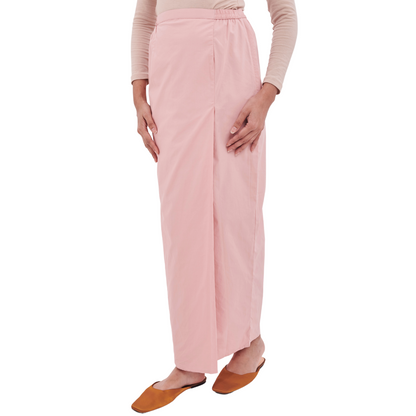 Nabilah Sarung