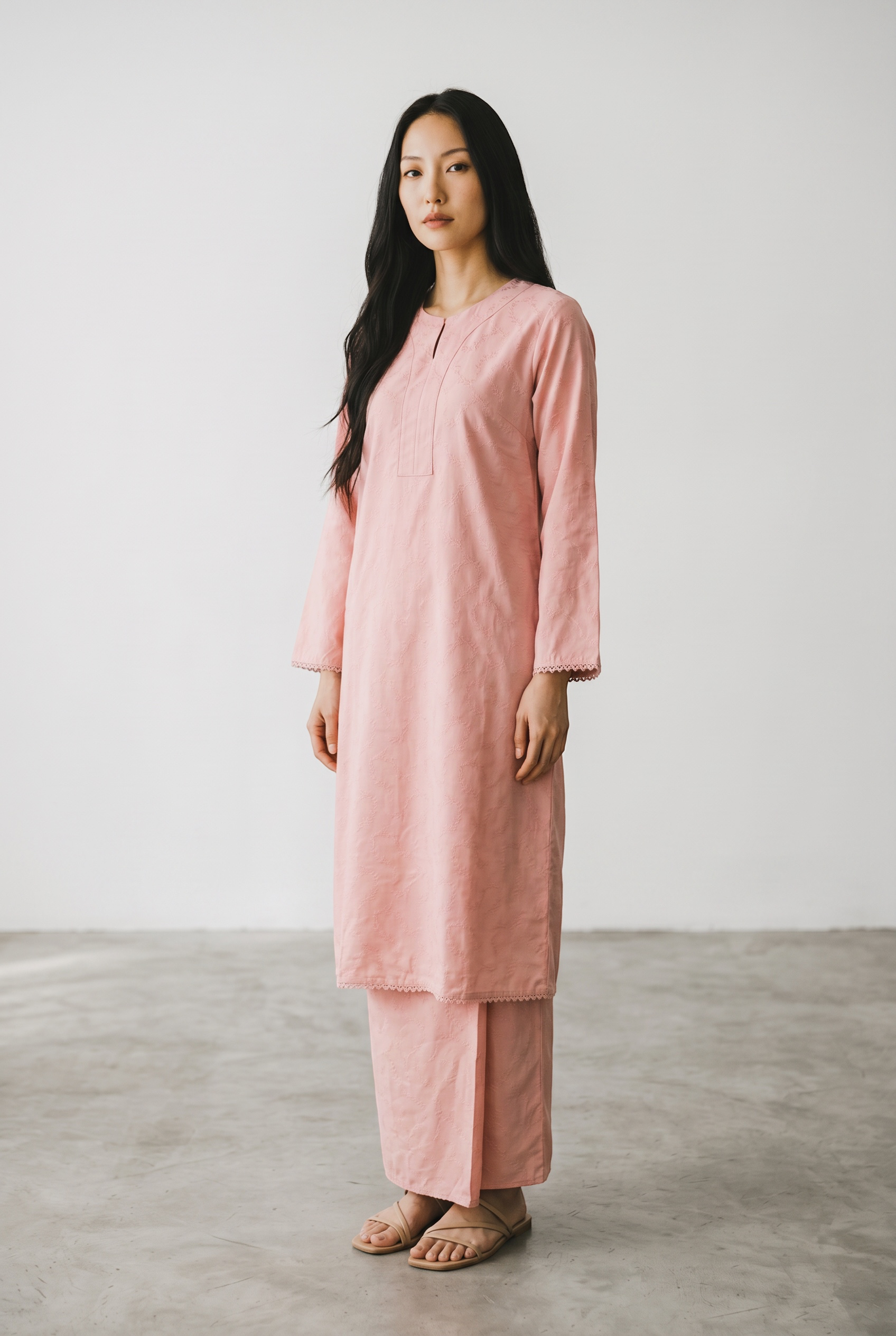 Liana In Pink