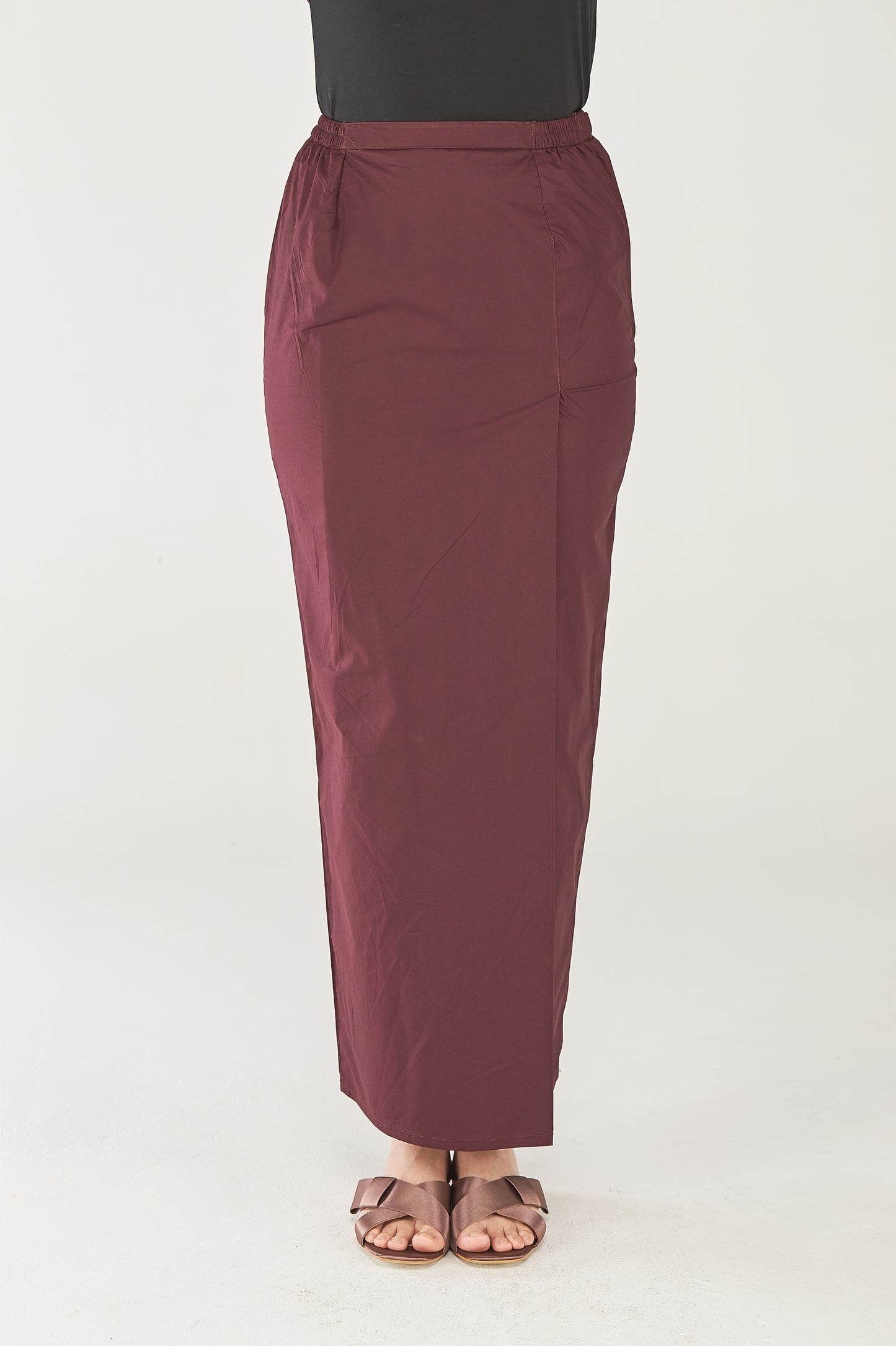 Nazirah Sarung in Maroon