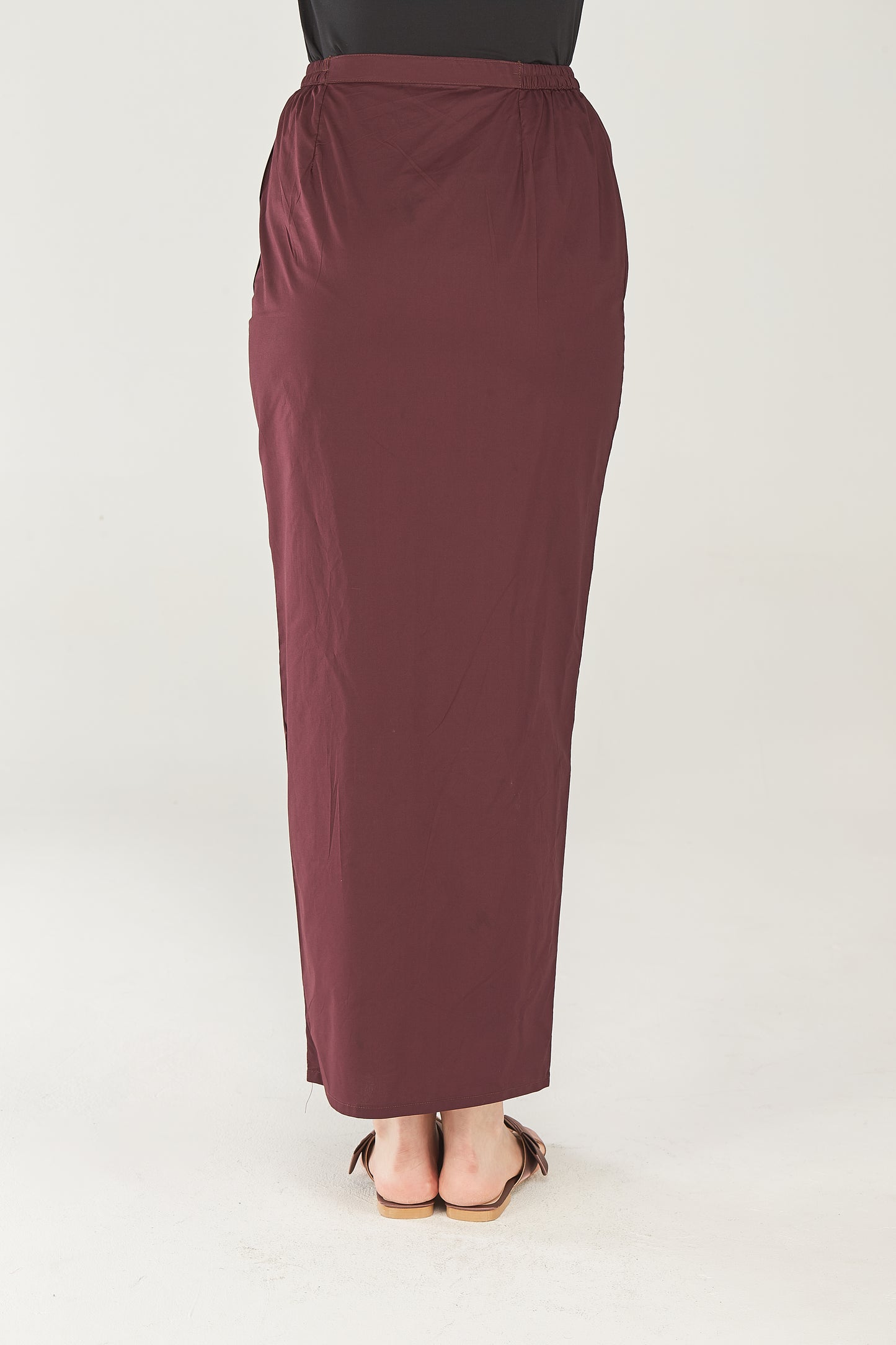 Nazirah Sarung in Maroon